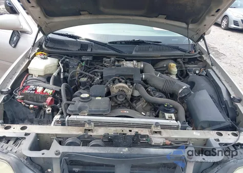 2003 Lincoln Town Car Executive из США, поврежденный, VIN 1LNHM81W43Y700694